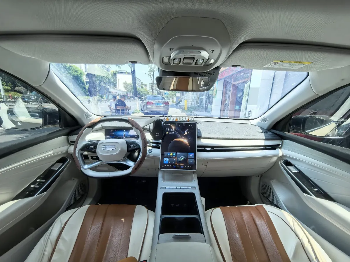 2024 Geely Preface 1.5T 163HP L4 3DHT Hybrid,autocango,china used car exporter,china ev exporter,chinese used car exporter,chinese used ev exporter