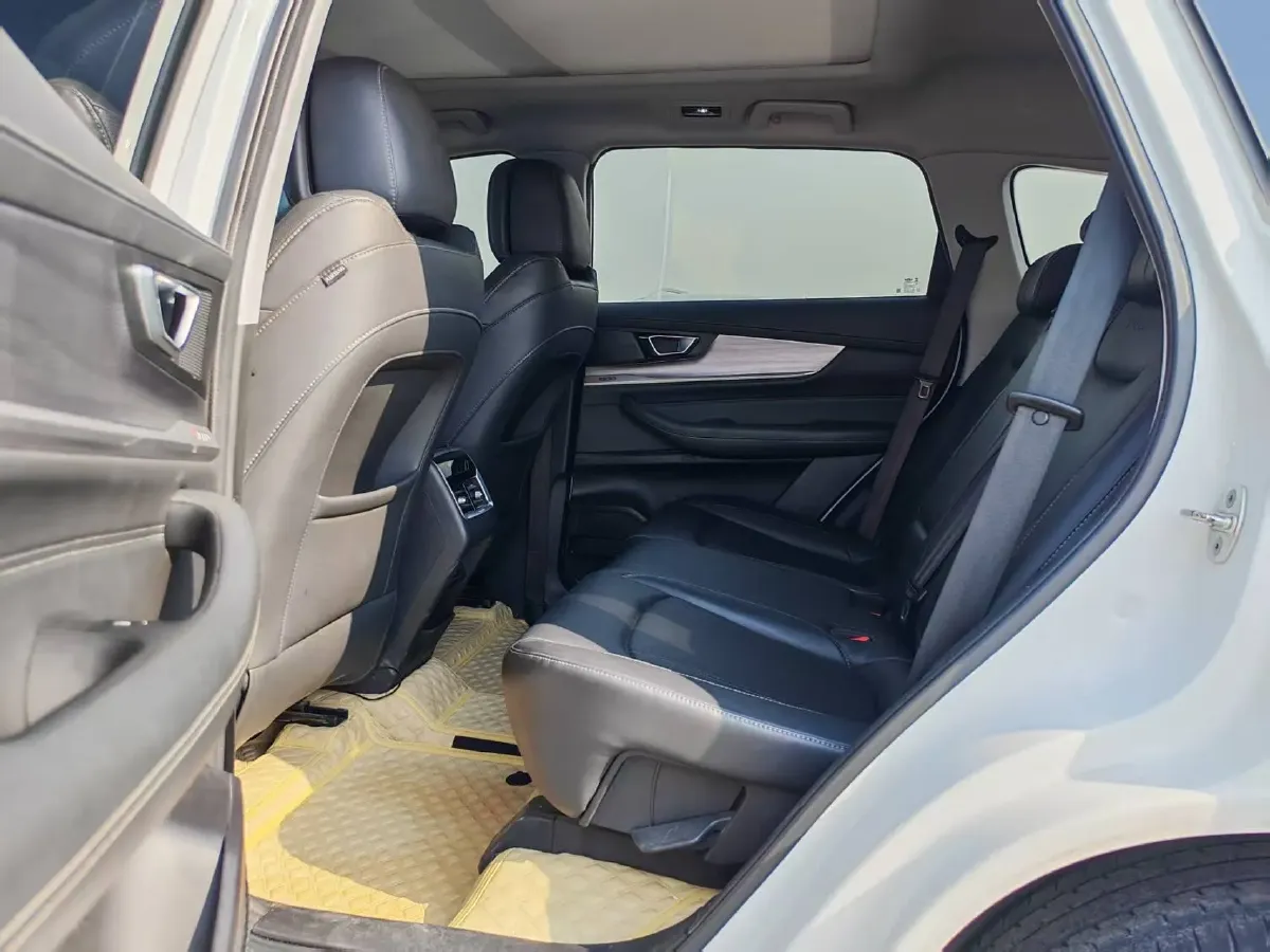 2021 Chery Tiggo 8 1.6T 197HP L4 7DCT,autocango,china used car exporter,china ev exporter,chinese used car exporter,chinese used ev exporter