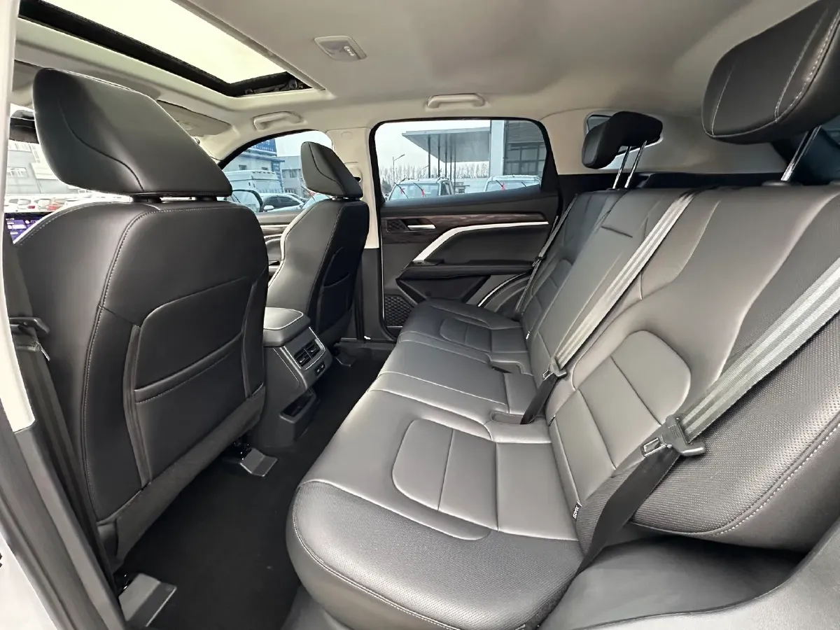 2025 Haval H6 1.5T 150HP L4 7DCT,autocango,china used car exporter,china ev exporter,chinese used car exporter,chinese used ev exporter