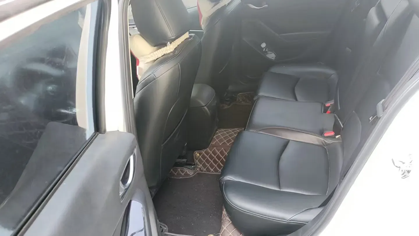 2017 Mazda 3 Axela 1.5L 117HP L4 6MT,autocango,china used car exporter,china ev exporter,chinese used car exporter,chinese used ev exporter