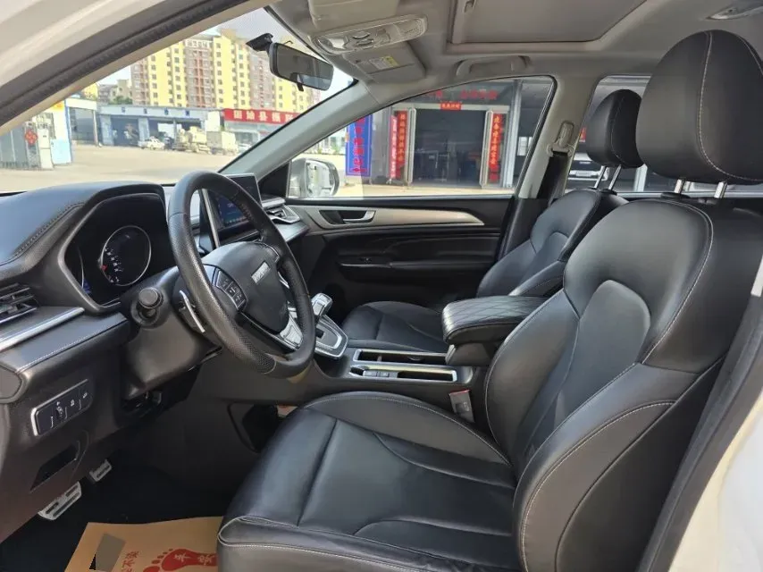 2023 Haval M6 1.5T 150HP L4 7DCT,autocango,china used car exporter,china ev exporter,chinese used car exporter,chinese used ev exporter