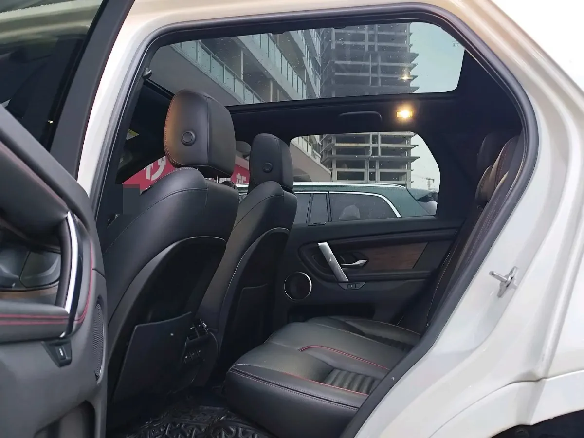 2020 Land Rover Discovery Sport 2.0T 249HP L4 9AT,autocango,china used car exporter,china ev exporter,chinese used car exporter,chinese used ev exporter