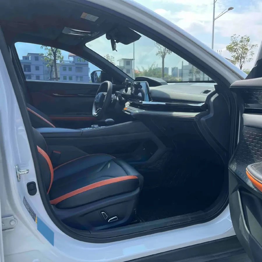 2023 ChangAn UNI-V 1.5T 188HP L4 7DCT,autocango,china used car exporter,china ev exporter,chinese used car exporter,chinese used ev exporter