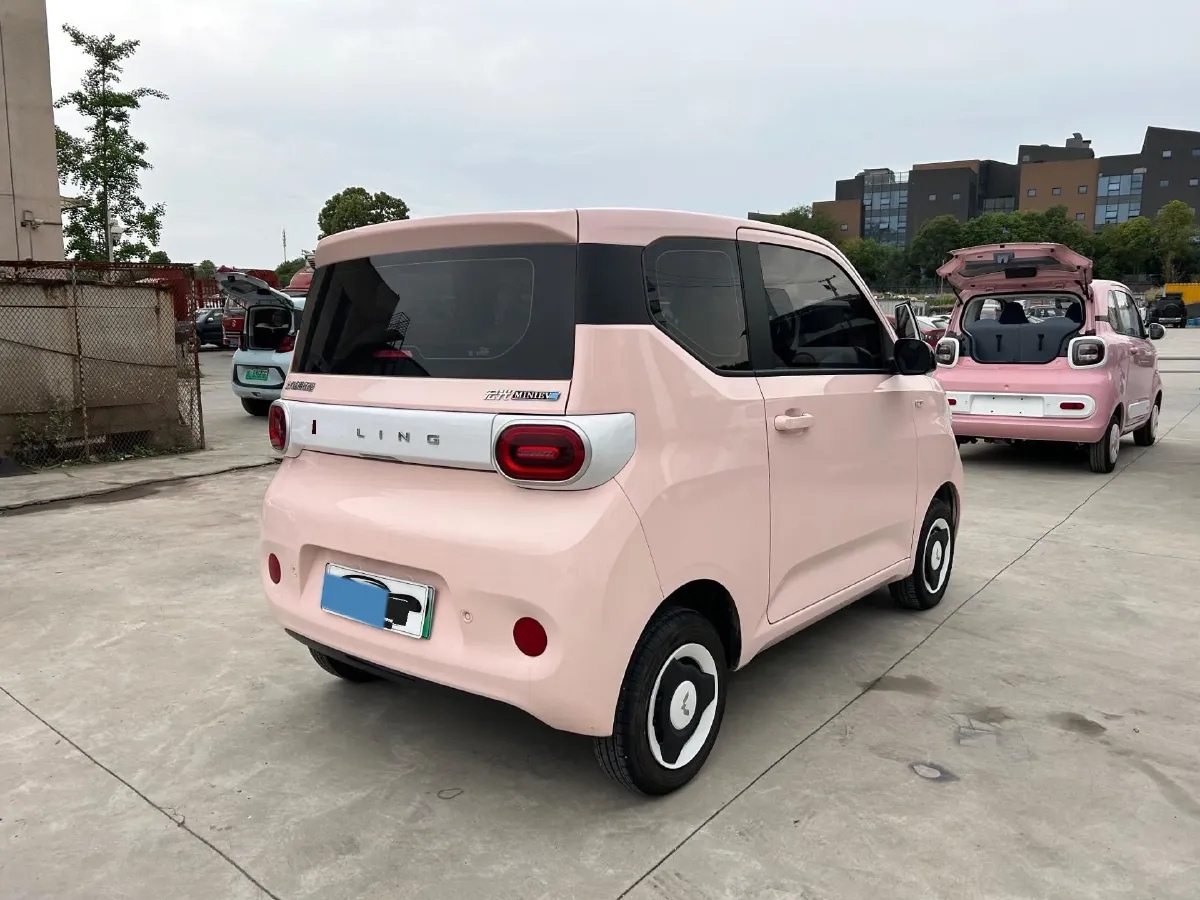 2024 WuLing HongGuang MINI EV BEV 17.3KWH,autocango,china used car exporter,china ev exporter,chinese used car exporter,chinese used ev exporter