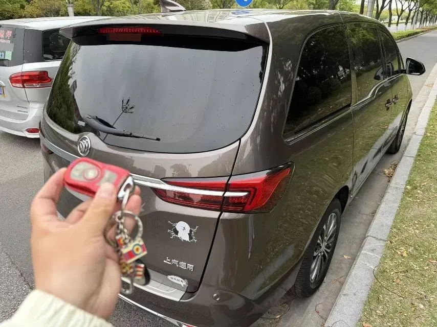 2021 Buick GL8 2.0T 237HP L4 9AT,autocango,china used car exporter,china ev exporter,chinese used car exporter,chinese used ev exporter