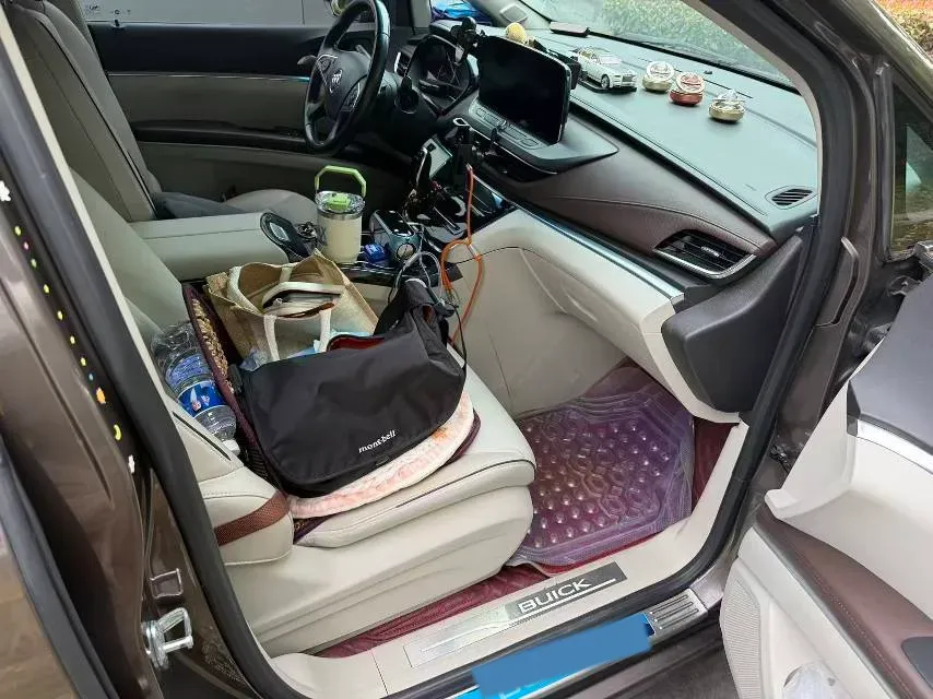 2021 Buick GL8 2.0T 237HP L4 9AT,autocango,china used car exporter,china ev exporter,chinese used car exporter,chinese used ev exporter