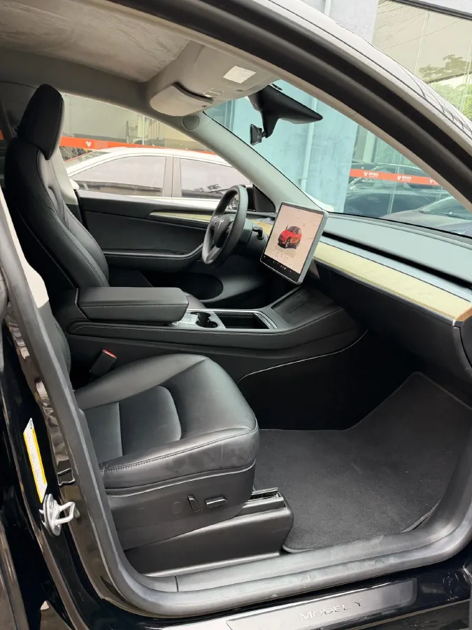 2022 Tesla Model Y BEV 60KWH,autocango,china used car exporter,china ev exporter,chinese used car exporter,chinese used ev exporter