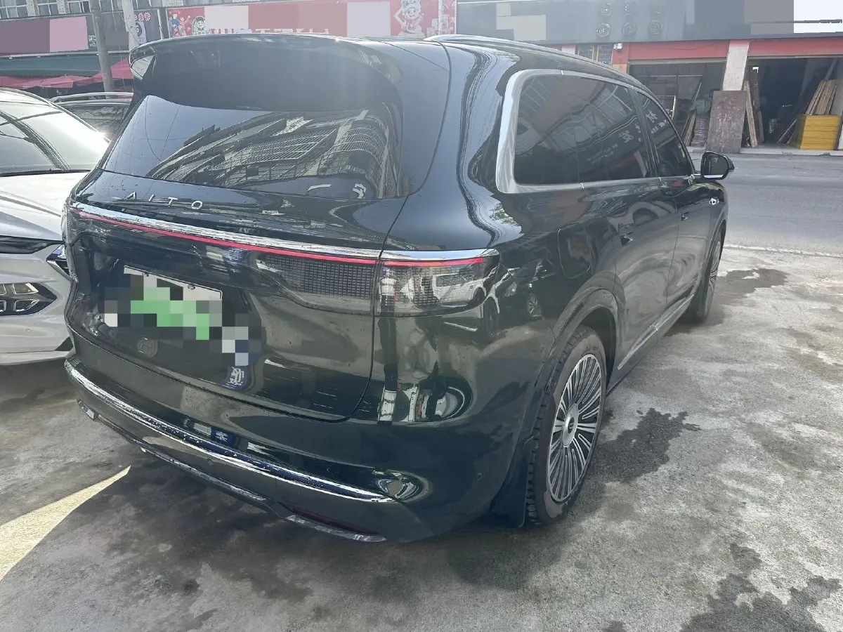 2025 AITO AITO M8 REEV 160HP REEV 53.4KWH,autocango,china used car exporter,china ev exporter,chinese used car exporter,chinese used ev exporter