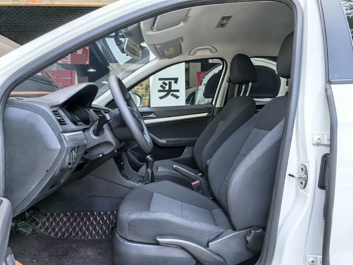 2017 Buick Excelle 1.5L 114HP L4 5MT,autocango,china used car exporter,china ev exporter,chinese used car exporter,chinese used ev exporter