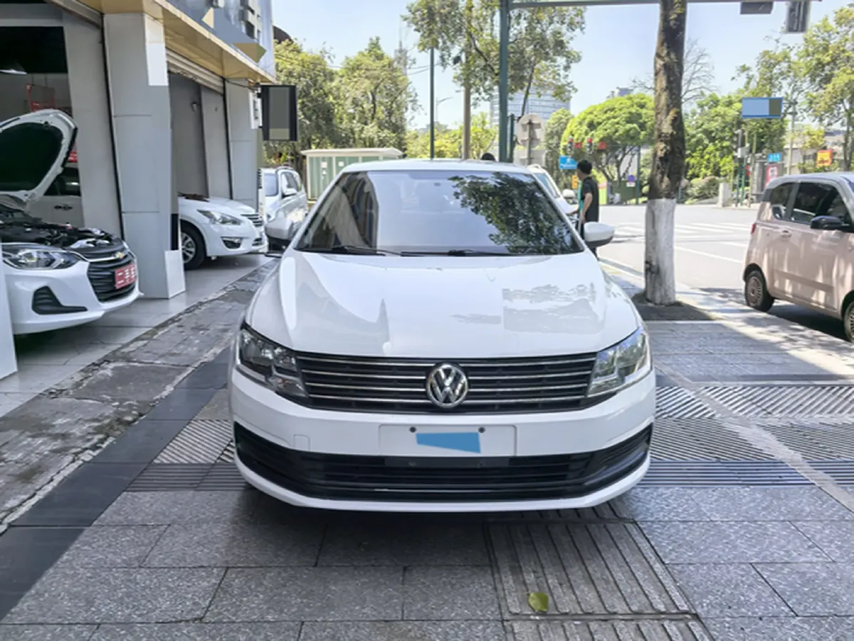 2017 Buick Excelle 1.5L 114HP L4 5MT,autocango,china used car exporter,china ev exporter,chinese used car exporter,chinese used ev exporter