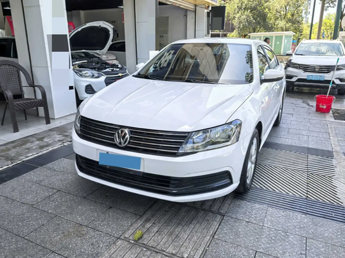 2017 Buick Excelle 1.5L 114HP L4 5MT,autocango,china used car exporter,china ev exporter,chinese used car exporter,chinese used ev exporter