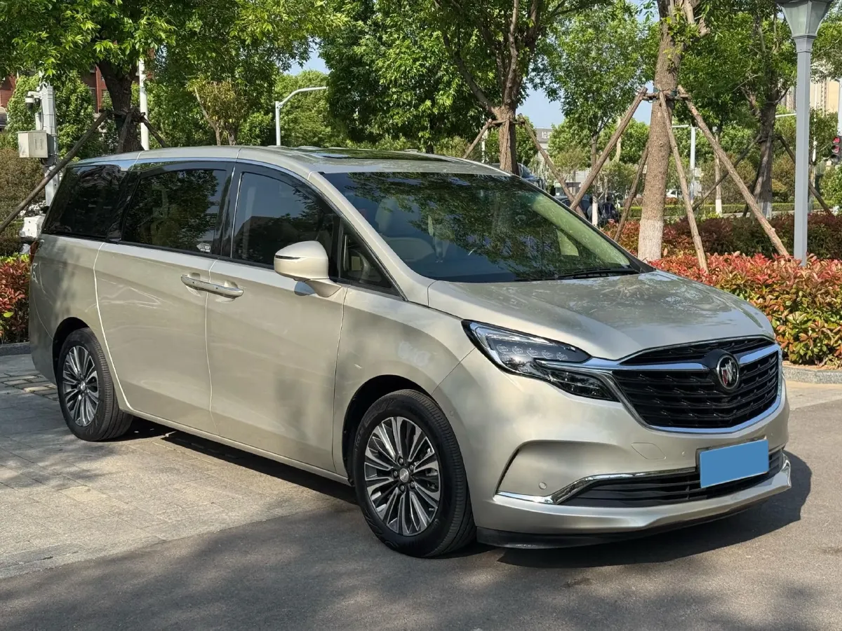 2022 Buick GL8 2.0T 237HP L4 9AT,autocango,china used car exporter,china ev exporter,chinese used car exporter,chinese used ev exporter