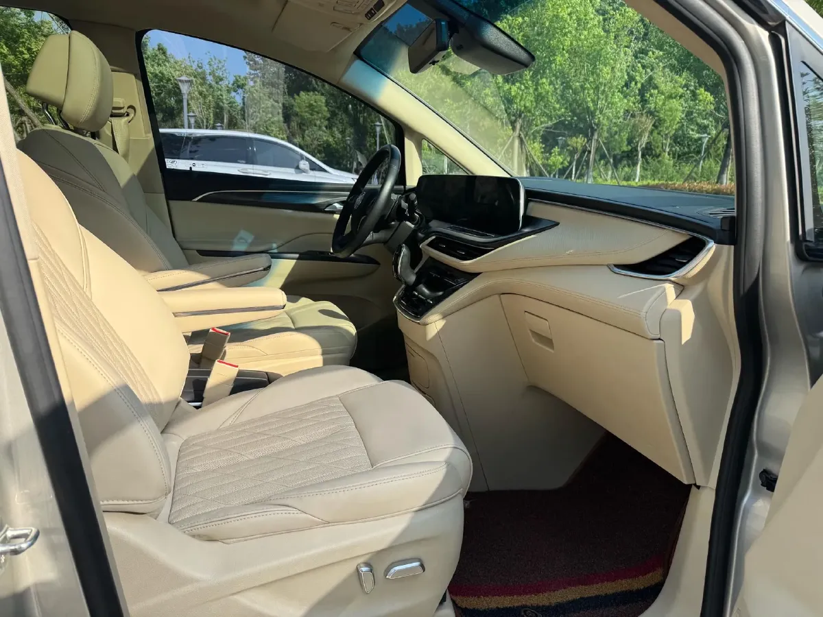 2022 Buick GL8 2.0T 237HP L4 9AT,autocango,china used car exporter,china ev exporter,chinese used car exporter,chinese used ev exporter