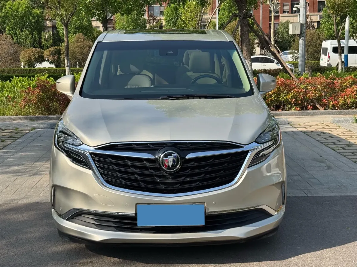 2022 Buick GL8 2.0T 237HP L4 9AT,autocango,china used car exporter,china ev exporter,chinese used car exporter,chinese used ev exporter