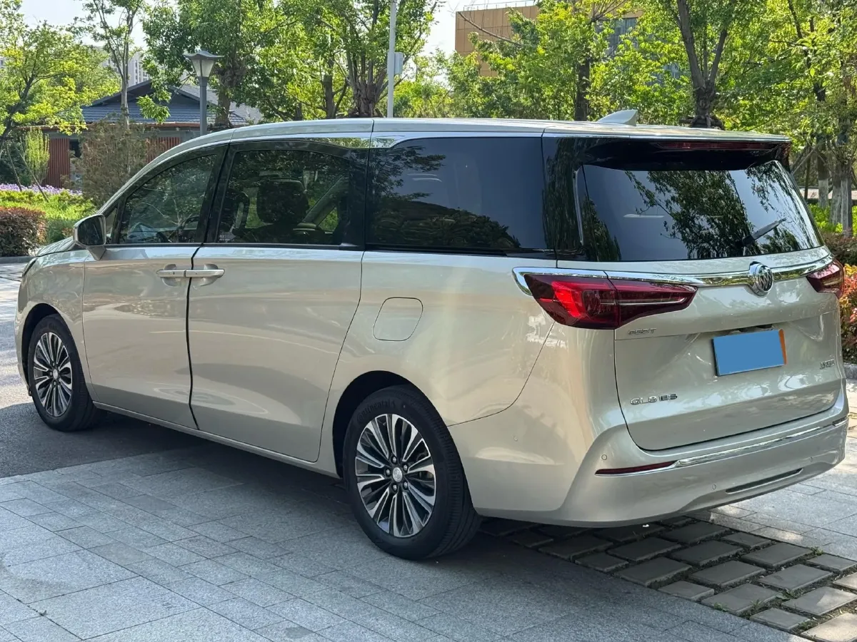 2022 Buick GL8 2.0T 237HP L4 9AT,autocango,china used car exporter,china ev exporter,chinese used car exporter,chinese used ev exporter