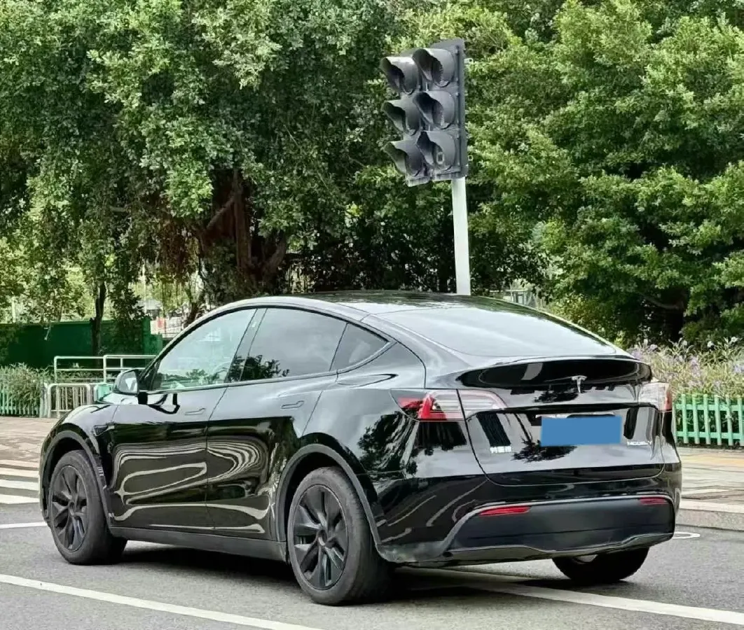 2022 Tesla Model Y BEV 60KWH,autocango,china used car exporter,china ev exporter,chinese used car exporter,chinese used ev exporter