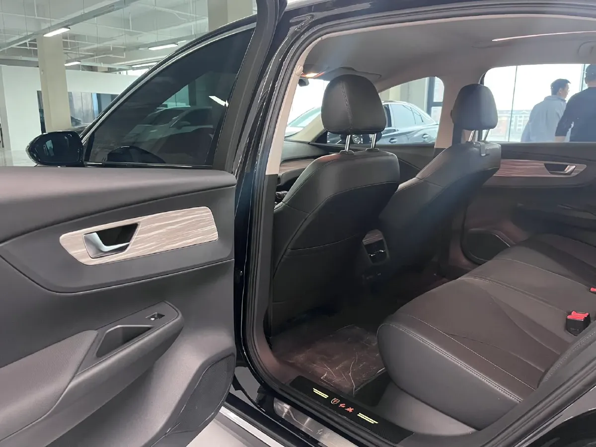 2023 HongQi E-QM5 BEV 82KWH,autocango,china used car exporter,china ev exporter,chinese used car exporter,chinese used ev exporter