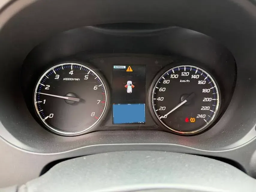 2021 Mitsubishi Outlander 2.4L 192HP L4 CVT,autocango,china used car exporter,china ev exporter,chinese used car exporter,chinese used ev exporter