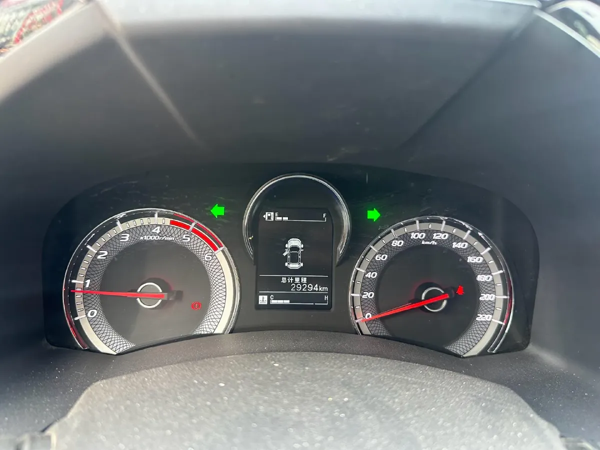 2023 Isuzu RE-MAX Jim 2.5T 143HP L4 6MT,autocango,china used car exporter,china ev exporter,chinese used car exporter,chinese used ev exporter