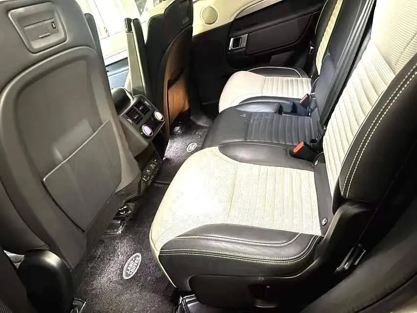 2021 Land Rover Discovery 3.0T 360HP L6 8AT,autocango,china used car exporter,china ev exporter,chinese used car exporter,chinese used ev exporter