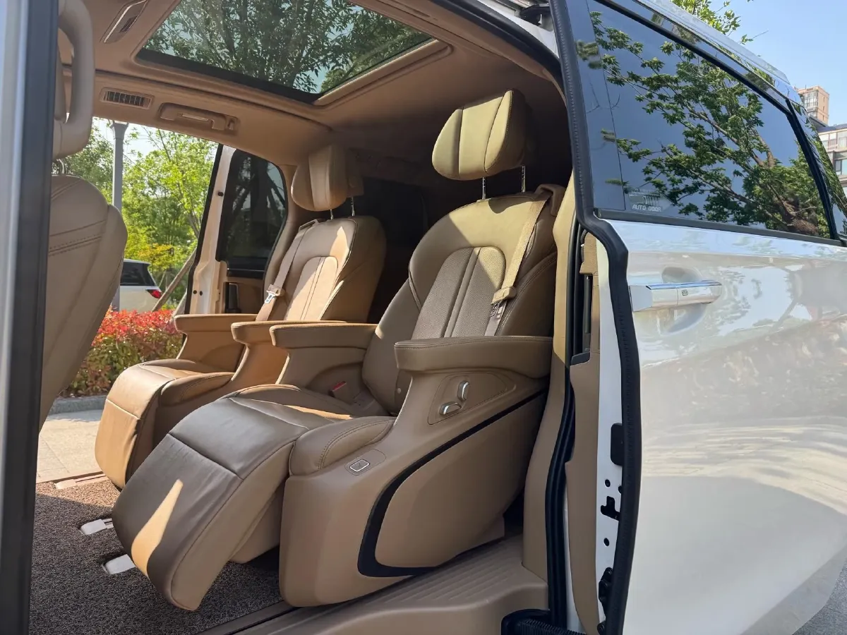 2020 Buick GL8 2.0T 237HP L4 9AT,autocango,china used car exporter,china ev exporter,chinese used car exporter,chinese used ev exporter