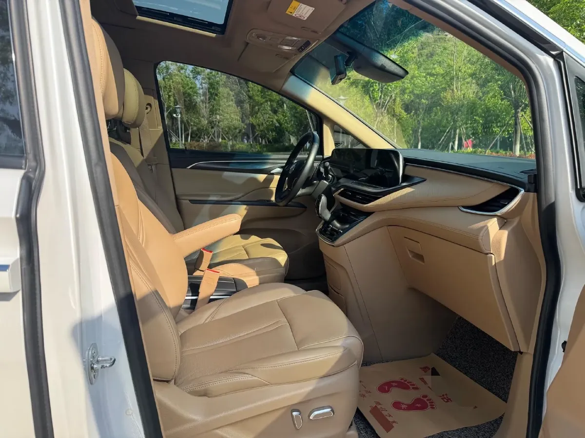 2020 Buick GL8 2.0T 237HP L4 9AT,autocango,china used car exporter,china ev exporter,chinese used car exporter,chinese used ev exporter