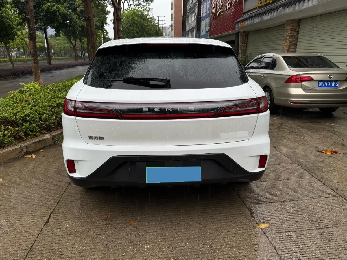 2021 SERES SF5 Range Extended 112HP REEV 35KWH,autocango,china used car exporter,china ev exporter,chinese used car exporter,chinese used ev exporter