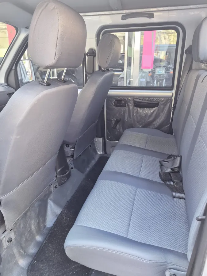 2021 WuLing RongGuang Mini Truck 1.2L 76HP L4 5MT,autocango,china used car exporter,china ev exporter,chinese used car exporter,chinese used ev exporter