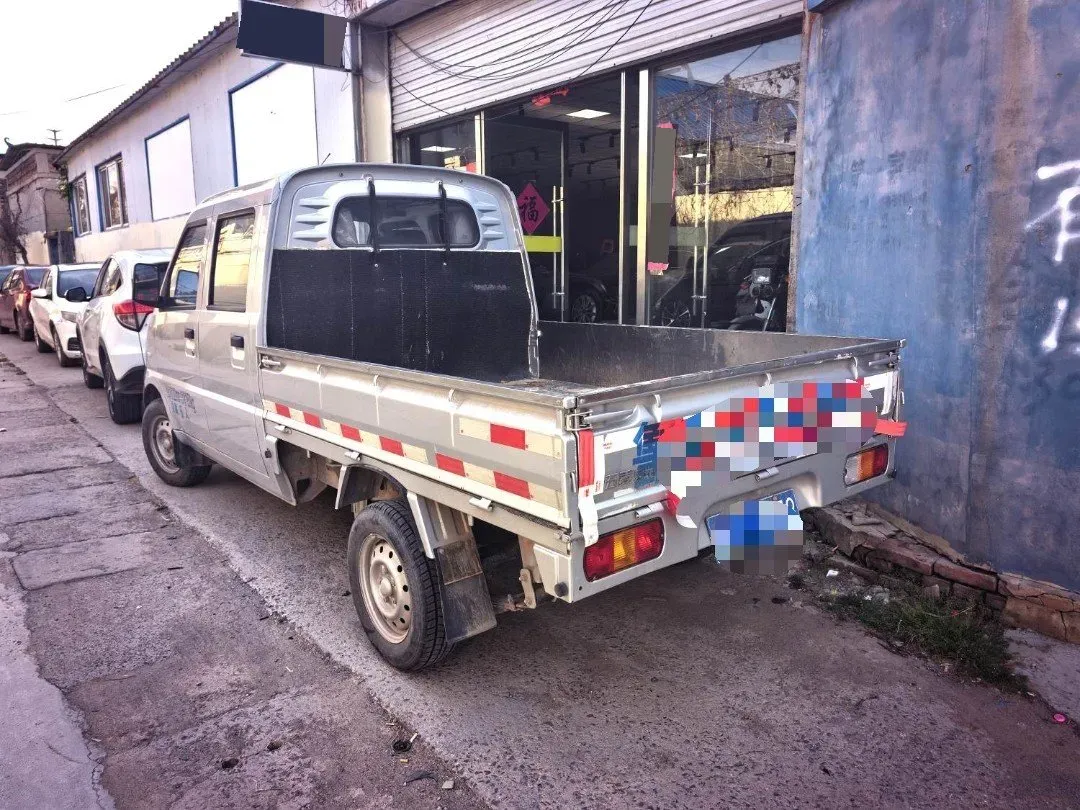 2021 WuLing RongGuang Mini Truck 1.2L 76HP L4 5MT,autocango,china used car exporter,china ev exporter,chinese used car exporter,chinese used ev exporter