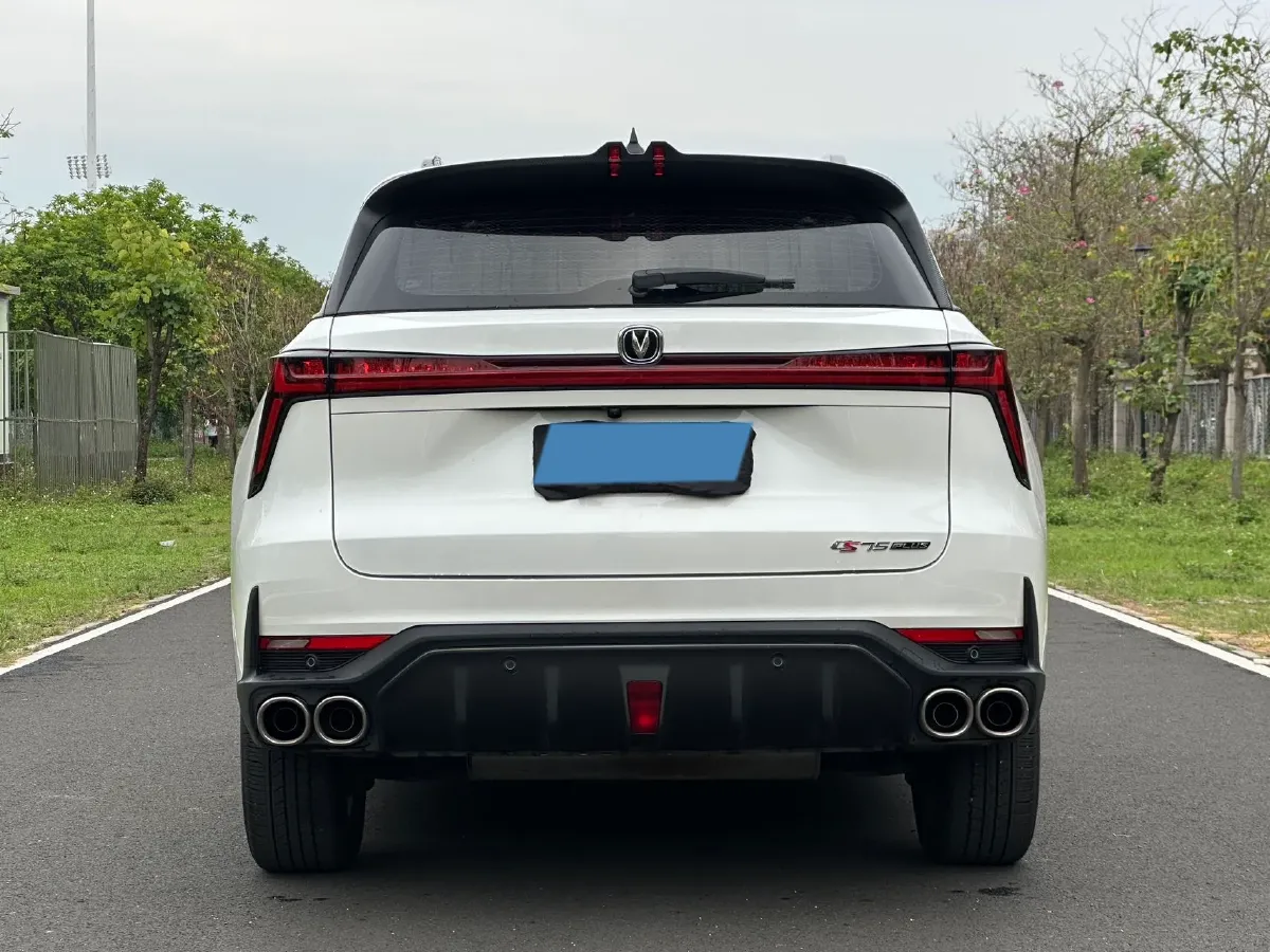 2022 ChangAn CS75 Plus 2.0T 233HP L4 8AT,autocango,china used car exporter,china ev exporter,chinese used car exporter,chinese used ev exporter