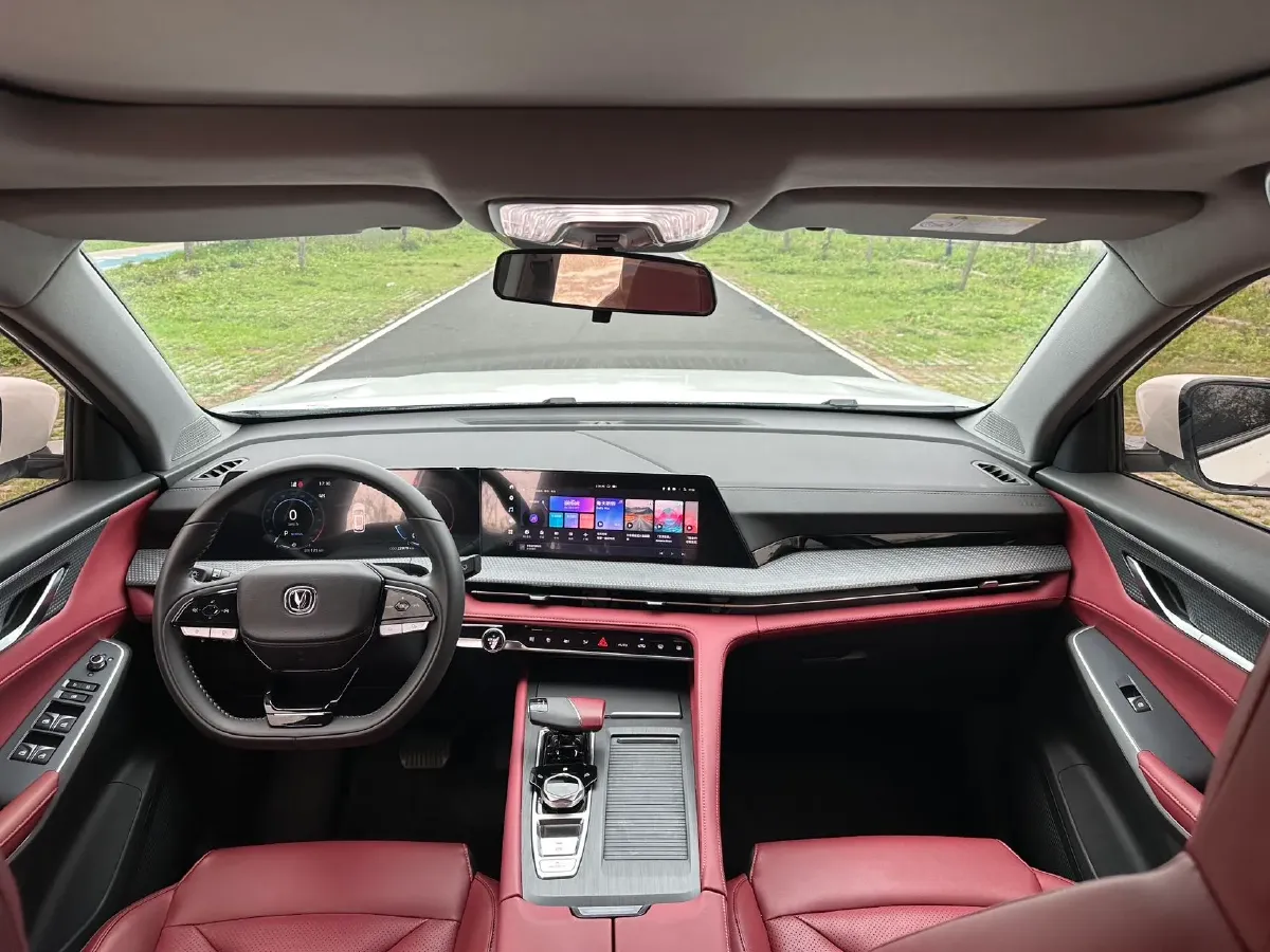 2022 ChangAn CS75 Plus 2.0T 233HP L4 8AT,autocango,china used car exporter,china ev exporter,chinese used car exporter,chinese used ev exporter