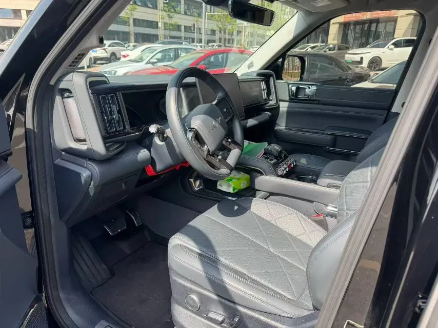 2023 FangChengBao Bao 5 1.5T 194HP L4 E-CVT PHEV 31.8KWH,autocango,china used car exporter,china ev exporter,chinese used car exporter,chinese used ev exporter