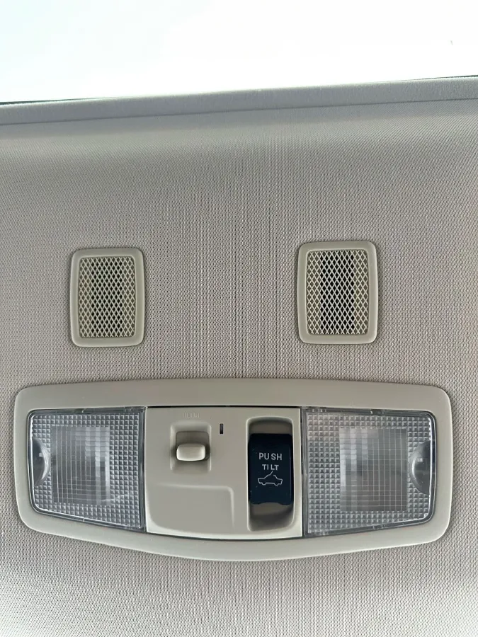 2021 Mitsubishi Outlander 2.0L 166HP L4 CVT,autocango,china used car exporter,china ev exporter,chinese used car exporter,chinese used ev exporter