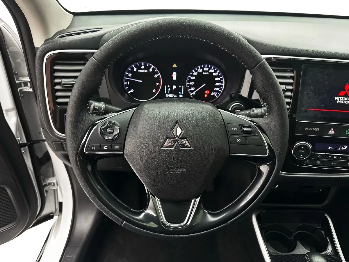 2021 Mitsubishi Outlander 2.0L 166HP L4 CVT,autocango,china used car exporter,china ev exporter,chinese used car exporter,chinese used ev exporter