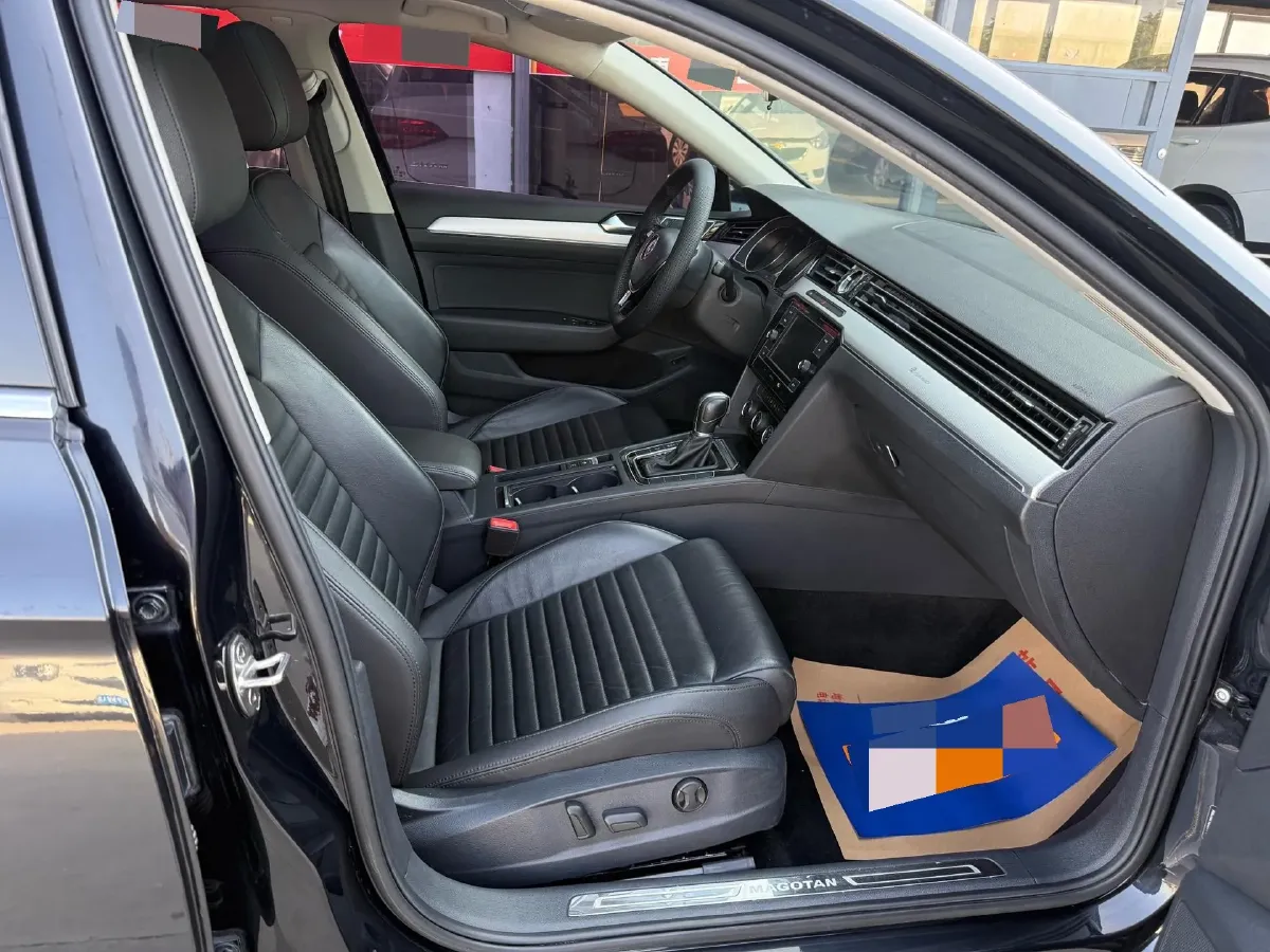 2018 Volkswagen Magotan 1.8T 180HP L4 7DCT,autocango,china used car exporter,china ev exporter,chinese used car exporter,chinese used ev exporter