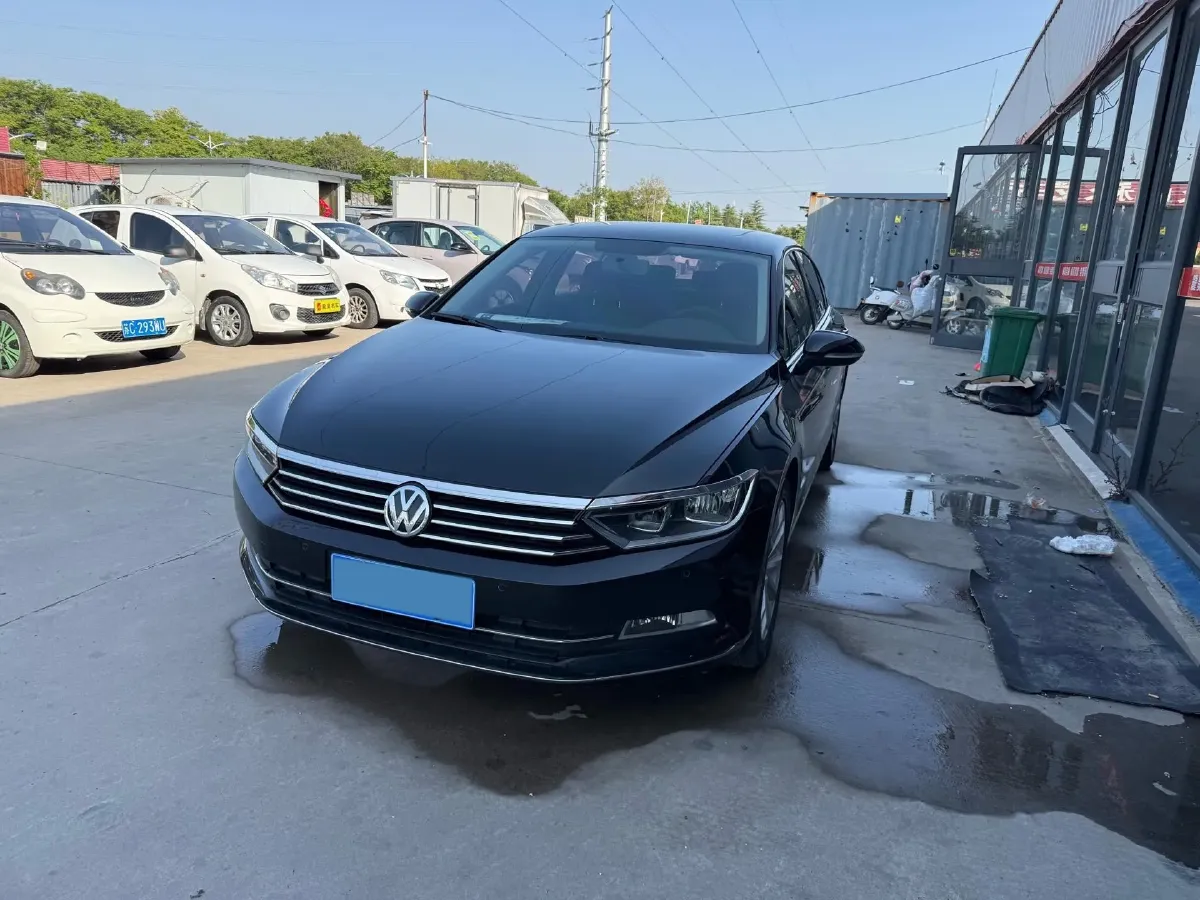 2018 Volkswagen Magotan 1.8T 180HP L4 7DCT,autocango,china used car exporter,china ev exporter,chinese used car exporter,chinese used ev exporter