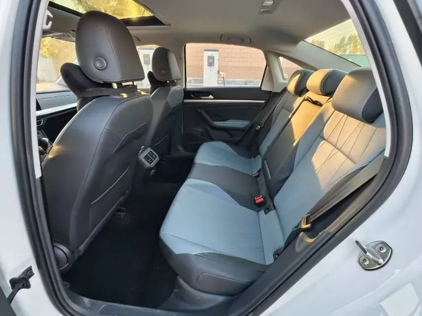 2023 Volkswagen Lavida 1.5L 110HP L4 6AT,autocango,china used car exporter,china ev exporter,chinese used car exporter,chinese used ev exporter