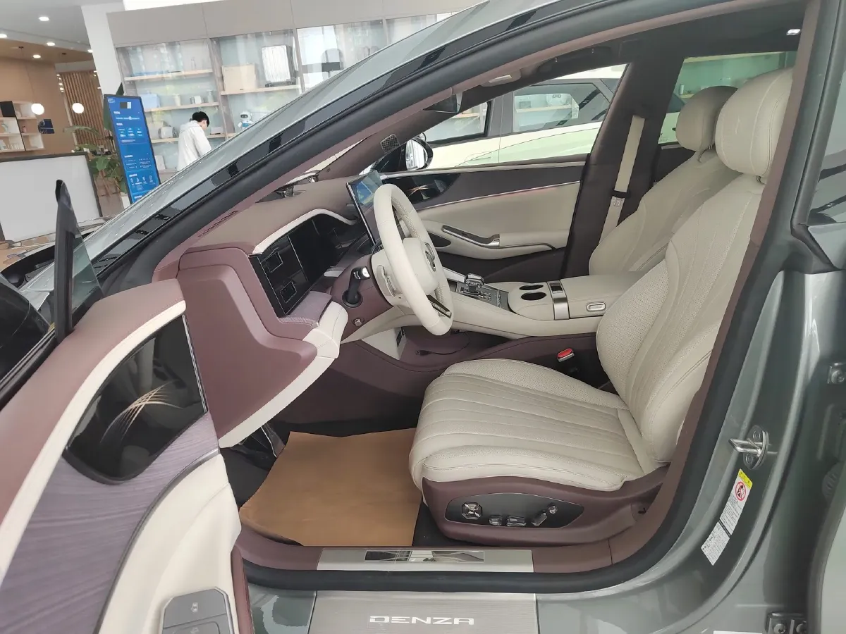 2024 Denza DenzaZ9GT 2.0T 207HP L4 E-CVT PHEV 38.5KWH,autocango,china used car exporter,china ev exporter,chinese used car exporter,chinese used ev exporter