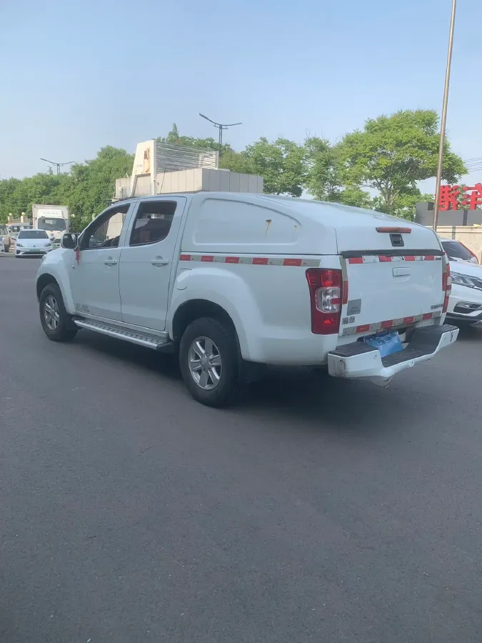 2018 Isuzu Taga 3.0T 131HP L4 5MT,autocango,china used car exporter,china ev exporter,chinese used car exporter,chinese used ev exporter