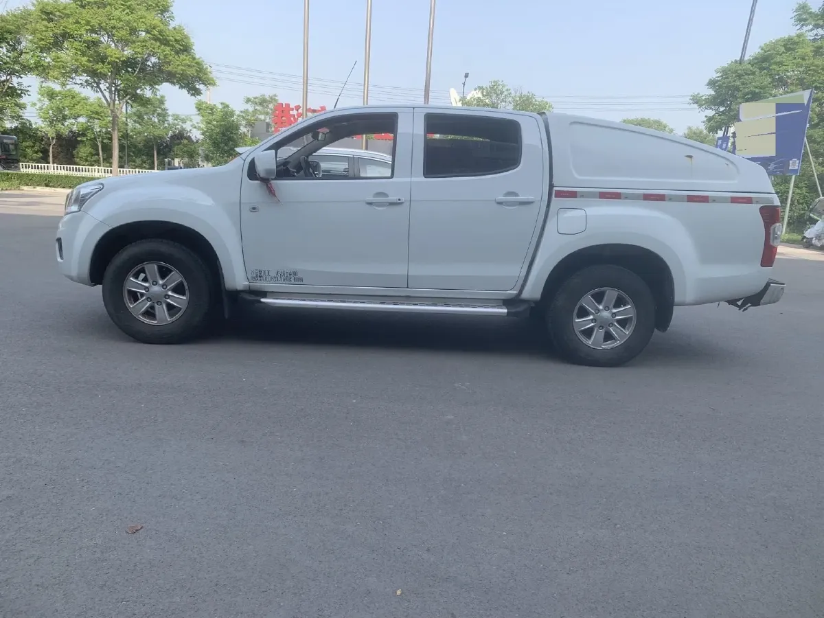 2018 Isuzu Taga 3.0T 131HP L4 5MT,autocango,china used car exporter,china ev exporter,chinese used car exporter,chinese used ev exporter