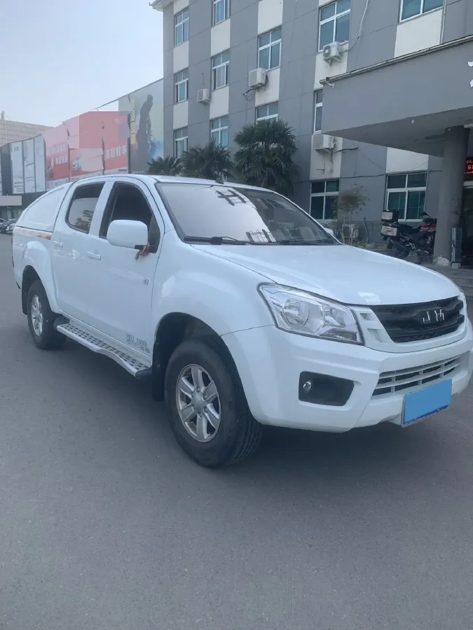 2018 Isuzu Taga 3.0T 131HP L4 5MT,autocango,china used car exporter,china ev exporter,chinese used car exporter,chinese used ev exporter