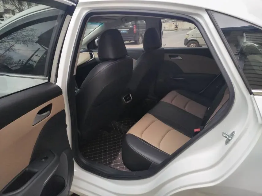 2020 Chevrolet Monza 1.5L 113HP L4 6AT,autocango,china used car exporter,china ev exporter,chinese used car exporter,chinese used ev exporter