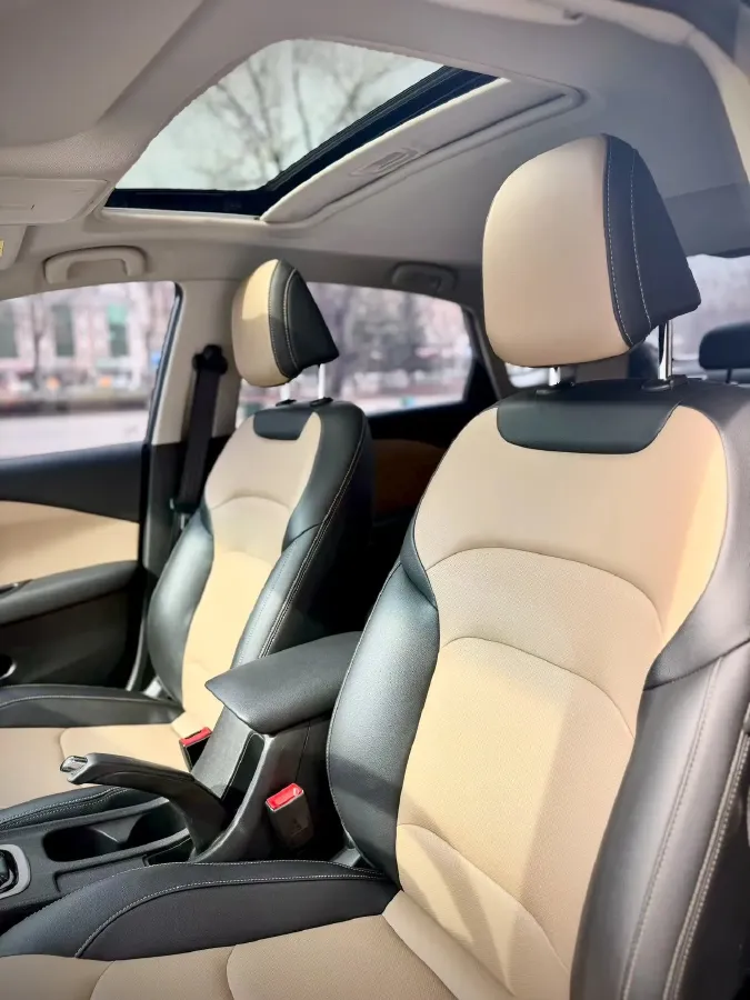 2022 Chevrolet Monza 1.5L 113HP L4 6AT,autocango,china used car exporter,china ev exporter,chinese used car exporter,chinese used ev exporter