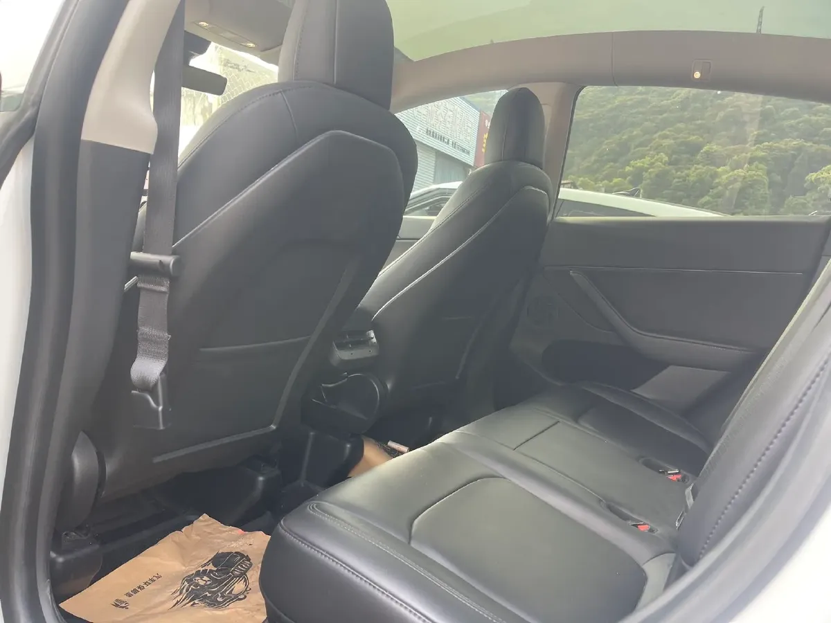 2022 Tesla Model Y BEV 60KWH,autocango,china used car exporter,china ev exporter,chinese used car exporter,chinese used ev exporter