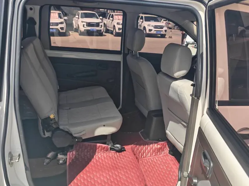 2015 WuLing HongGuang 1.5L 112HP L4 5MT,autocango,china used car exporter,china ev exporter,chinese used car exporter,chinese used ev exporter