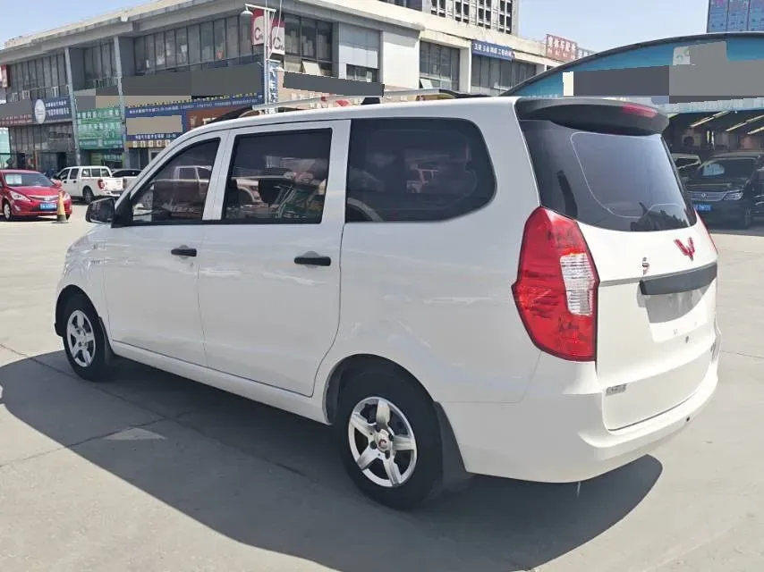 2015 WuLing HongGuang 1.5L 112HP L4 5MT,autocango,china used car exporter,china ev exporter,chinese used car exporter,chinese used ev exporter