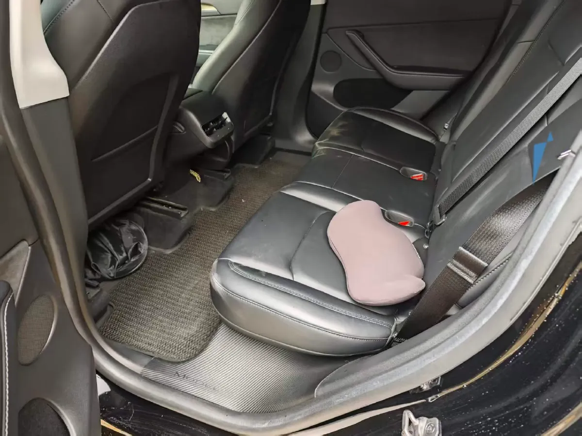 2022 Tesla Model Y BEV 60KWH,autocango,china used car exporter,china ev exporter,chinese used car exporter,chinese used ev exporter