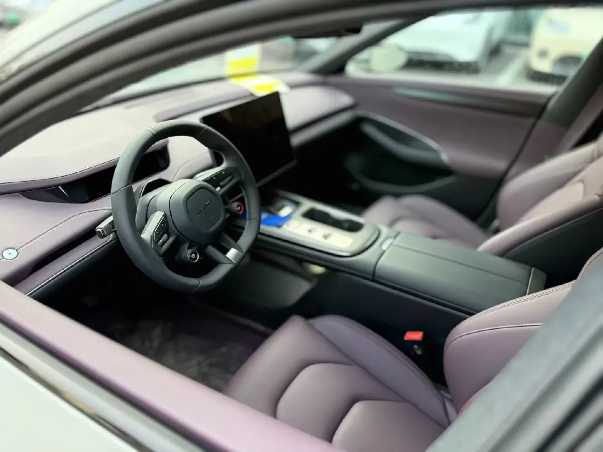 2024 MI SU7 BEV 101KWH,autocango,china used car exporter,china ev exporter,chinese used car exporter,chinese used ev exporter