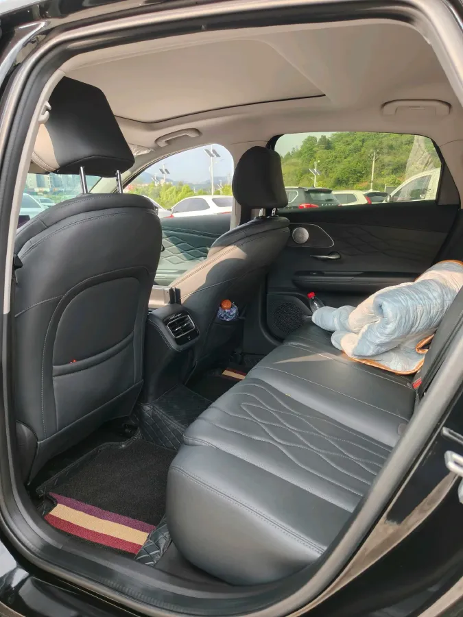 2025 Chery Arrizo 8 Pro 1.6T 197HP L4 7DCT,autocango,china used car exporter,china ev exporter,chinese used car exporter,chinese used ev exporter