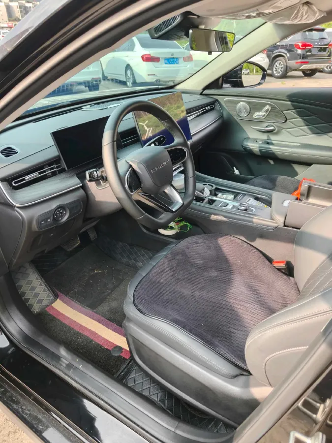 2025 Chery Arrizo 8 Pro 1.6T 197HP L4 7DCT,autocango,china used car exporter,china ev exporter,chinese used car exporter,chinese used ev exporter